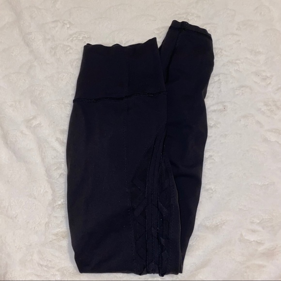 Lululemon leggings - Picture 2 of 4